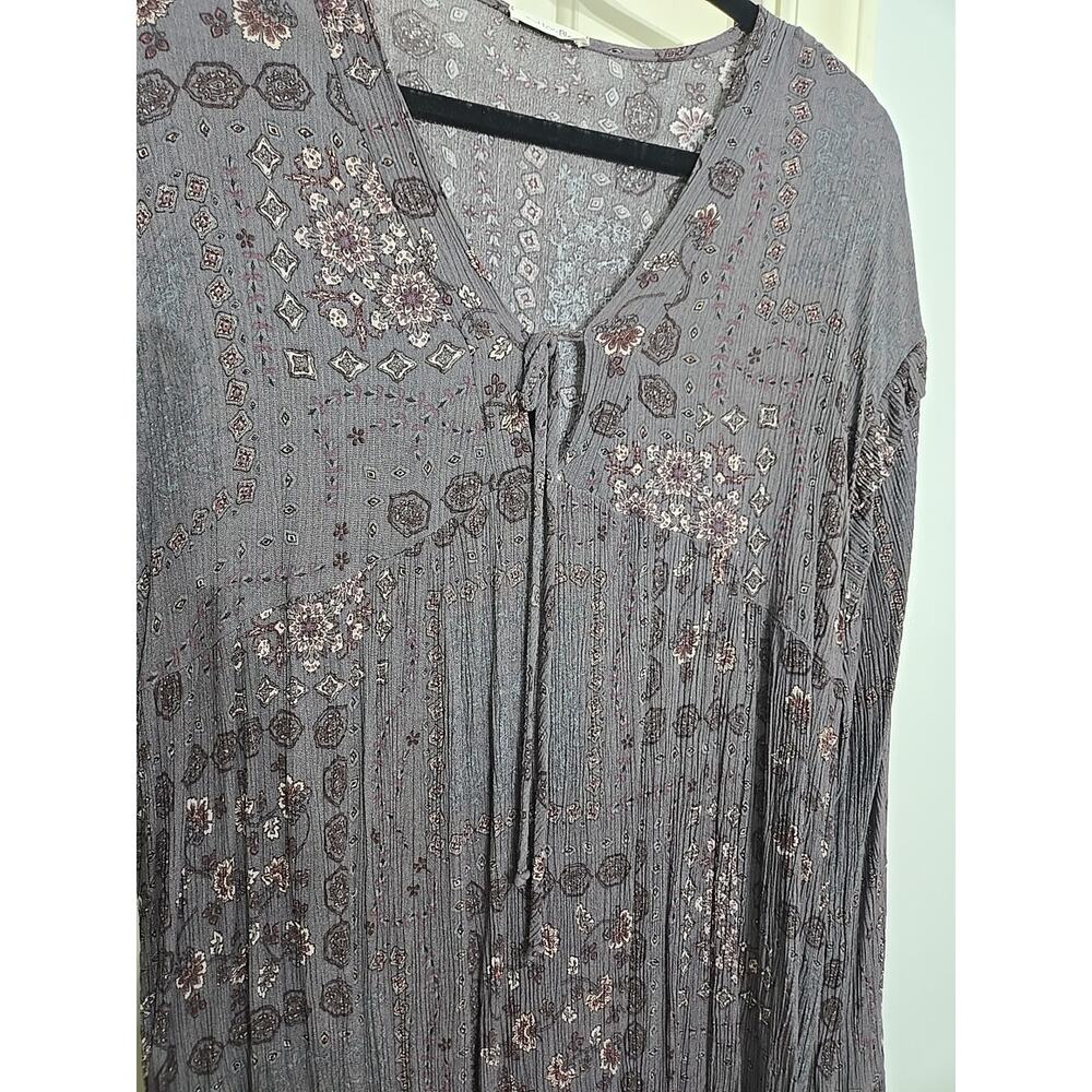 Gray/Blue Floral Peasant Blouse Med Ruffle Pleated Look Front Tie Boho